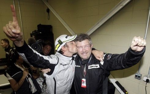 Jenson Button se šéfem stáje Rossem Brawnem | Foto: Sport