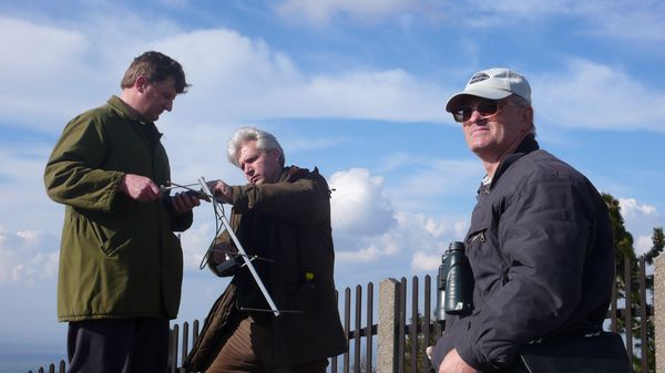 Ornitologové přijeli meteorology požádat o pomoc v dubnu 2008. | Foto: Ondřej Netočný