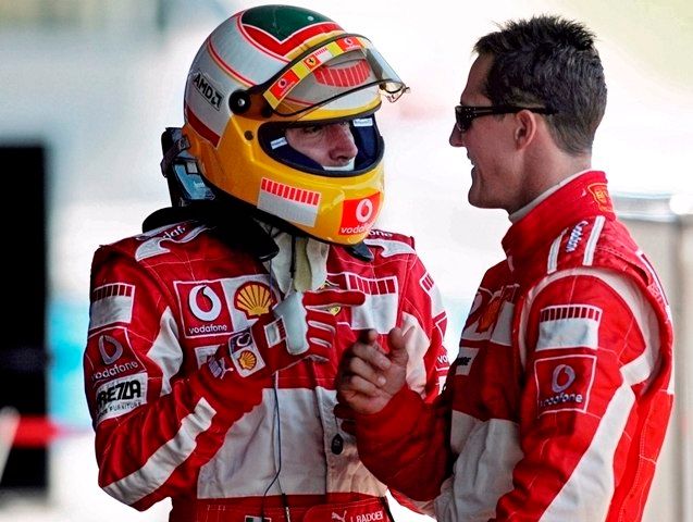 Luca Badoer a Michael Schumacher. | Foto: Reuters