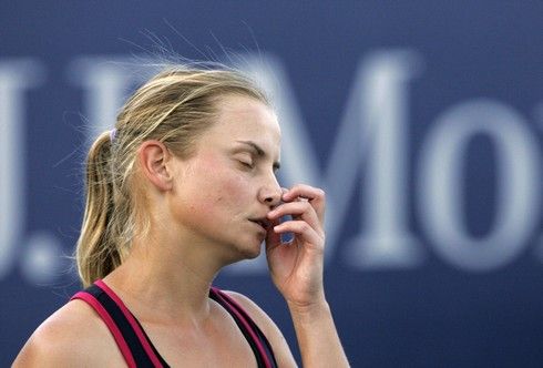 Jelena Dokičová vypadla již v prvním kole, když nestačila na Belgičanku Flipkensovou | Foto: Sport