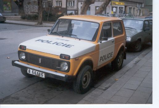 Lada Niva je legendou sama o sobě a s útvarem PČR je spjata od jejích počátků. | Foto: Čeněk Sudek/Policejní historická společnost