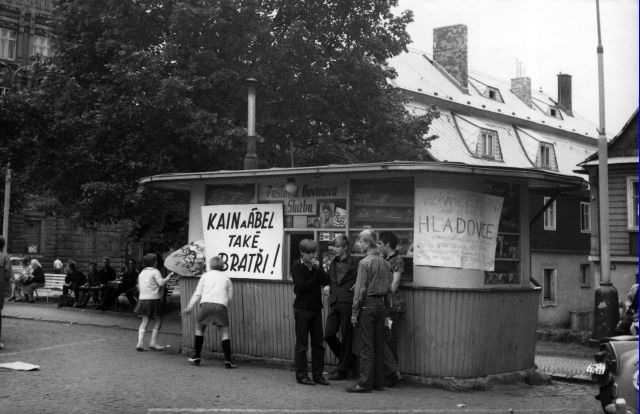 Dobový kolorit po srpnové okupaci, jak jej zachytil Jan Palach | Foto: Archiv Ladislava Žižky