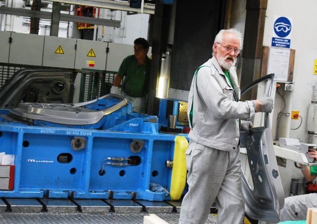 Také se několikrát slavilo. Například výročí nářaďovny, kde pracují nejlepší dělníci automobilky | Foto: Radek Pecák