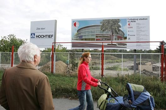 A do třetice Eden. Populární fotbalový stadion Slavie čekal na rekonstrukci také hodně dlouho... | Foto: Martin Malý