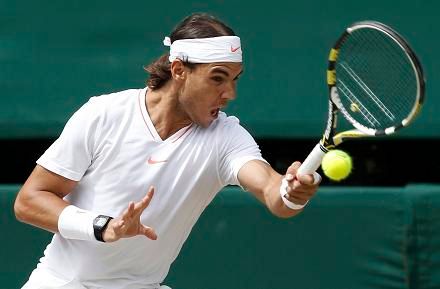 Rafael Nadal prolomil servis soupeře jako první | Foto: Sport