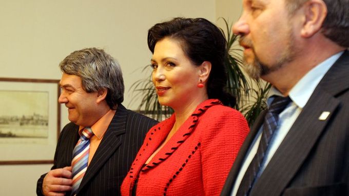 Jana Bobošíková před volbou prezidenta s těmi, kteří ji navrhli