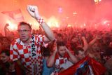 Zatímco fanoušci v chorvatském Záhřebu po závěrečném hvizdu slavili,...