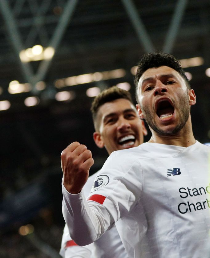 Soccer Football - Premier League - West Ham United v Liverpool - London Stadium, London, Britain - January 29, 2020   Liverpool's Alex Oxlade-Chamberlain celebrates scori