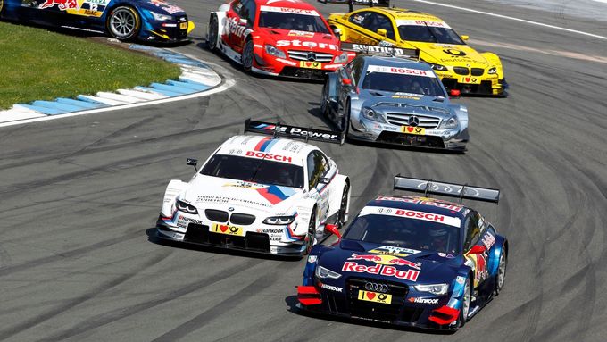 Mezi lety 2012 až 2018 se v DTM utkávaly vozy tří prestižních německých značek. Příští rok by zbylo jen BMW, proto seriál přechází k úplně jiné specifikaci závodních aut.