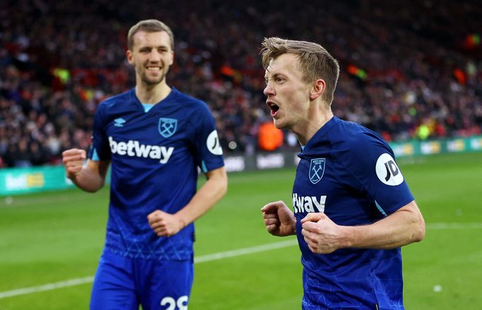 Soccer Football - Premier League - Sheffield United v West Ham United - Bramall Lane, Sheffield, Britain - January 21, 2024 West Ham United's James Ward-Prowse celebrates