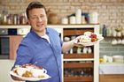 Jamiemu Oliverovi se v podnikání nedaří. Jeho restaurace přešly pod nucenou správu