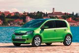 Škoda Citigo (Slovensko) - Možná nevíte, že i Škoda jeden svůj model dováží. Jde o minivůz Citigo, který se vyrábí v Bratislavě spolu se Seatem Mii a VW Up!