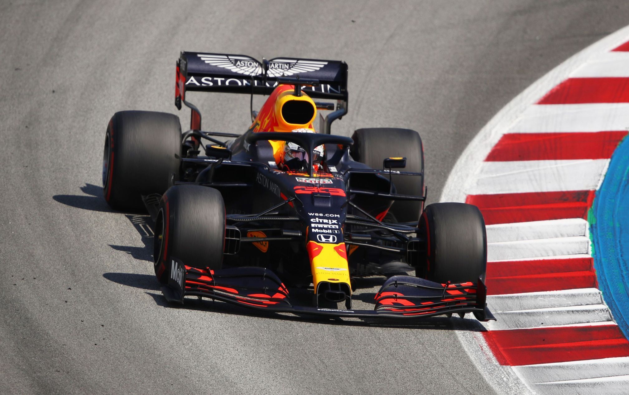 Max Verstappen v Red Bullu ve Velké ceně Španělska F1 2020