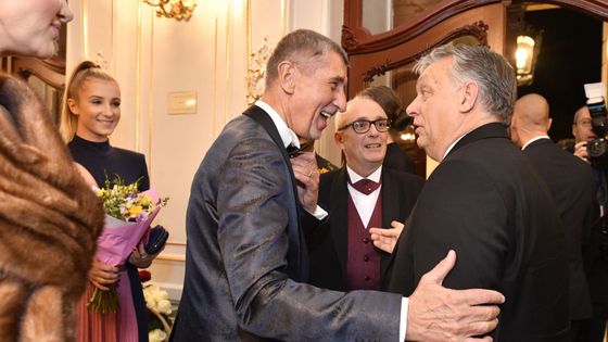 Otevření Státní opery. Český premiér Andrej Babiš a jeho maďarský protějšek Viktor Orbán.