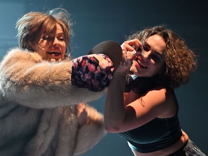 Svetlana Hruškociová jako Markétka a Kristýna Nováková v roli Lízy.