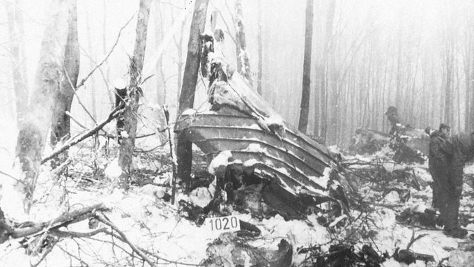 Smrtící Sakrakopec. Největší letecká nehoda v Československu na archivních snímcích