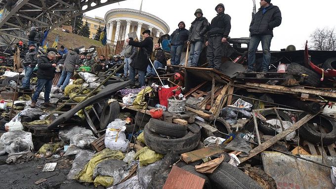 Uklízet se teď musí nejen na Majdanu, epicentru demonstrací.