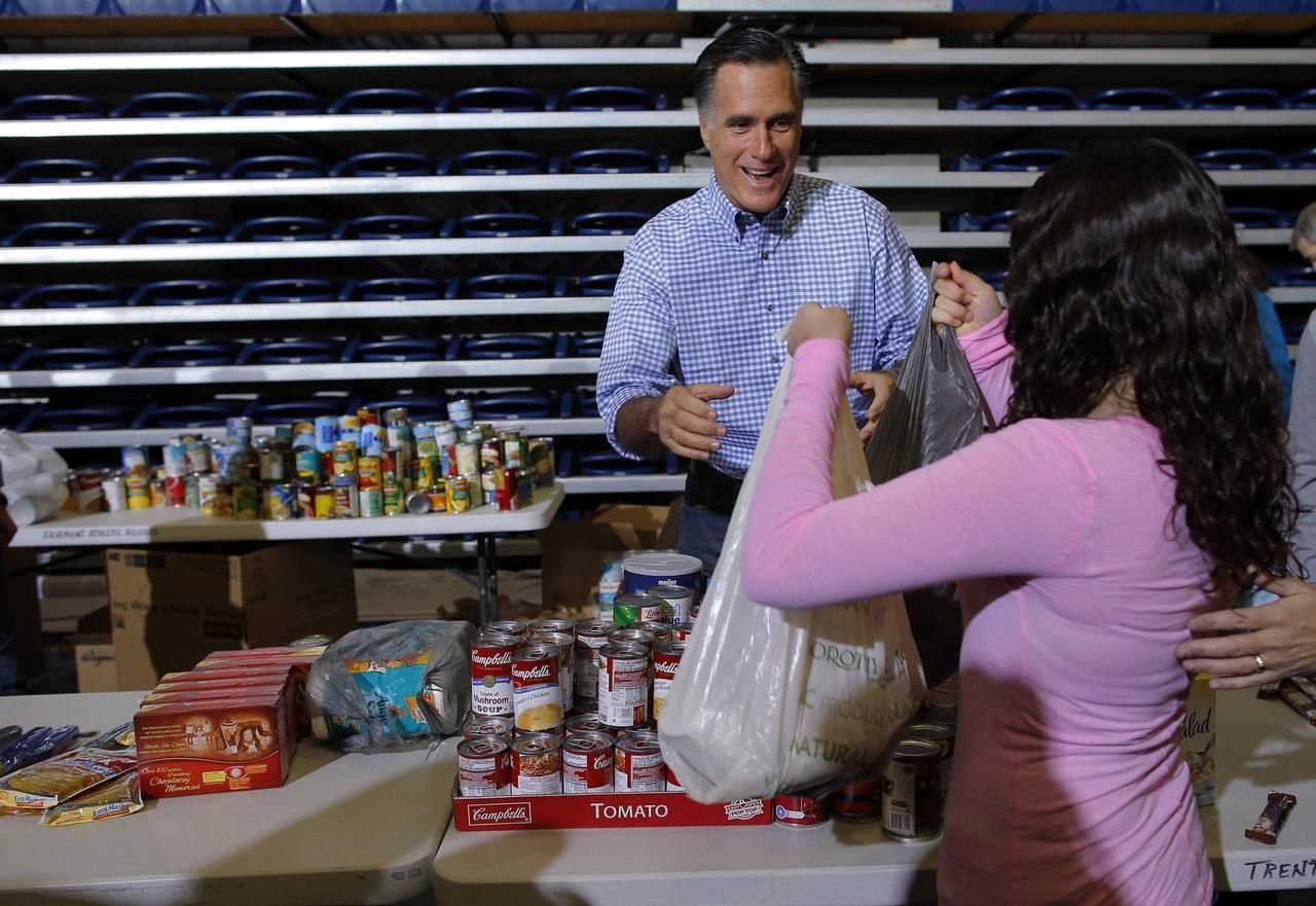 Obama, Romney a hurikán Sandy