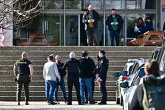 Policie ukončila zásah na Univerzitě Hradec Králové, nikoho nezadržela