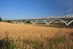Hluboké tunely a nová nádraží. Rychlodráha na Ústí se rýsuje, stavba však potrvá roky