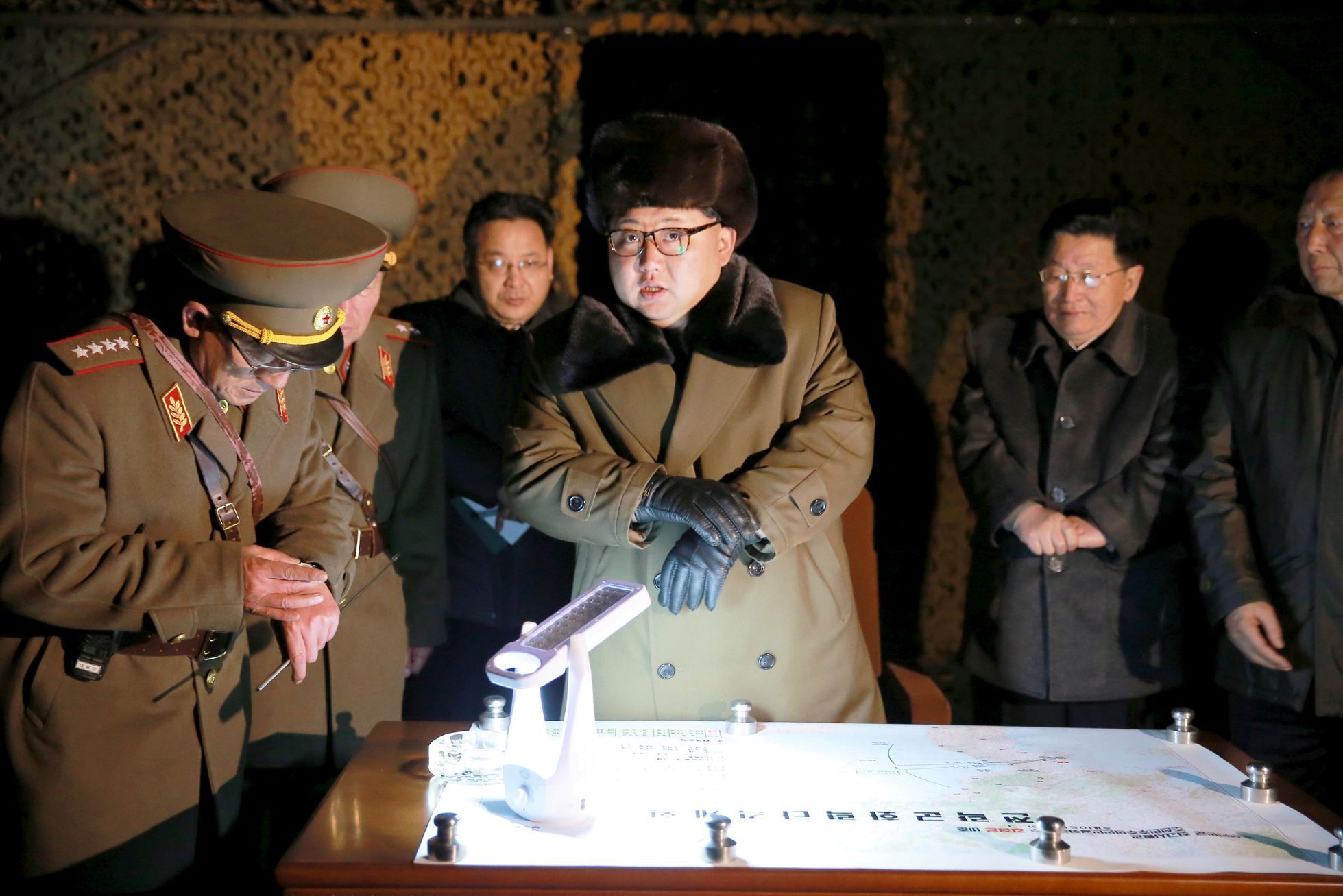 Kim Čong-un na inspekci.
