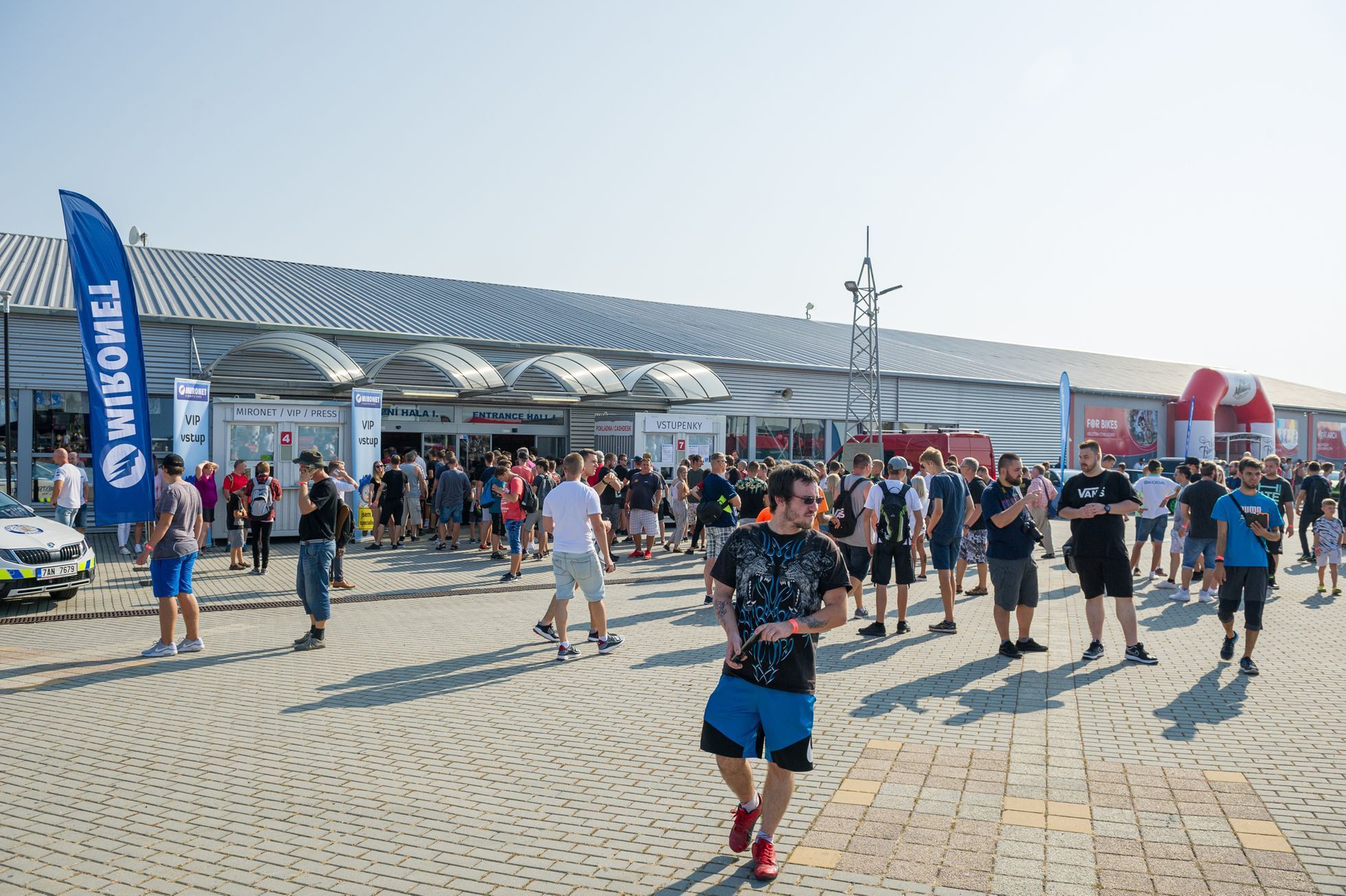 Escape6 Prague car festival tuning 2019