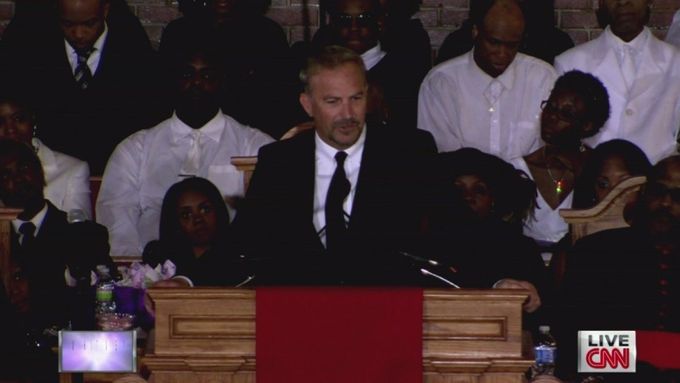 Pohřeb Whitney Houston: Kevin Costner