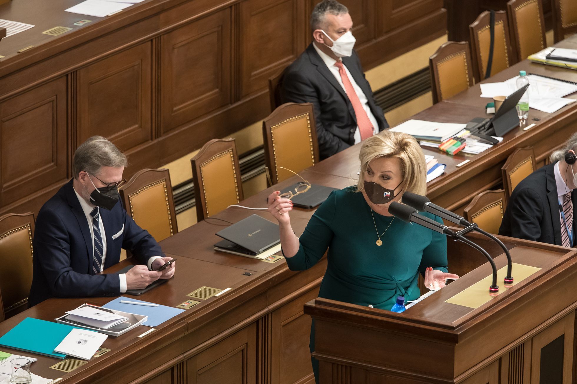 Poslanecká sněmovna - hlasování o důvěře vládě - Alena Schillerová, Petr FIala