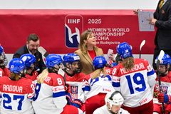 Mám rakovinu, přiznala trenérka českých hokejistek. Přesto pojede na olympiádu
