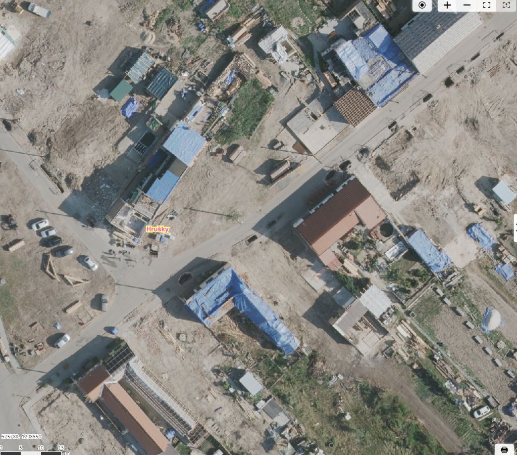 Jednorázové užití / Fotogalerie / Srovnávací letecké snímky ukazují zkázu i postupnou obnovu po tornádu