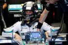 Rosberg boural, přesto byl v ulicích Singapuru nejrychlejší
