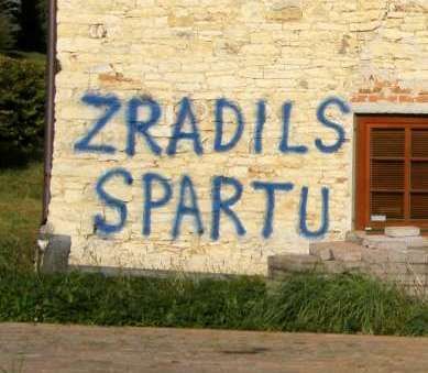 Strakův počmáraný dům