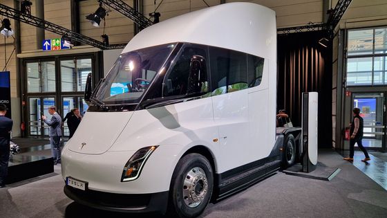 Tesla Semi by se mohla brzy objevit i v Evropě.