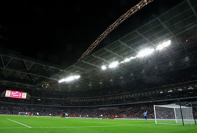 Utkání Anglie - Česko na stadionu Wembley v Londýně.