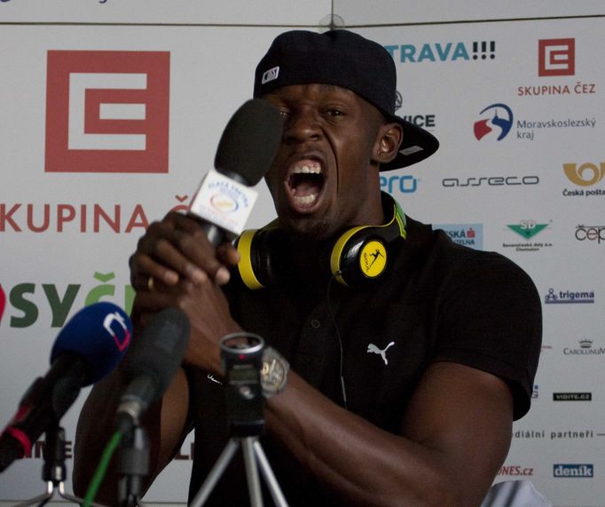 Usain Bolt na tiskové konferenci před Zlatou tretrou