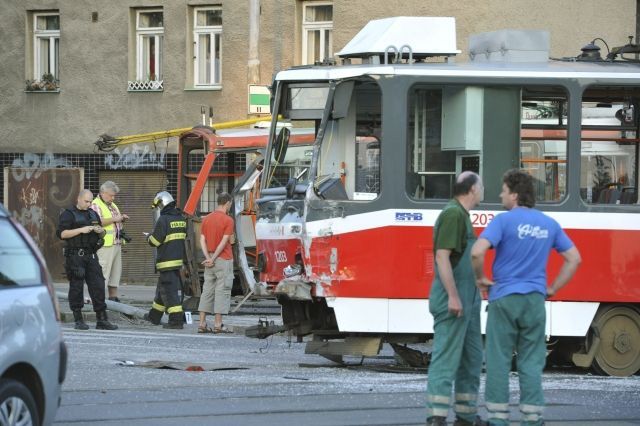 tramvaj nehoda brno3
