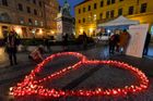 Účastníci průvodu Srdce na Hrad si v Praze připomněli výročí úmrtí Václava Havla