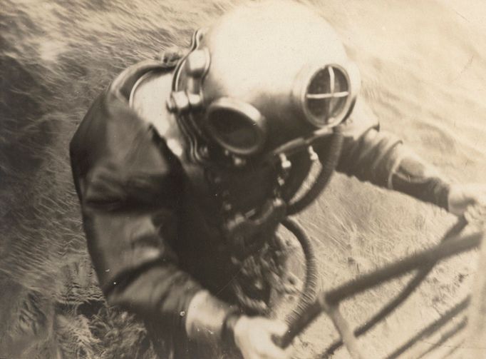 A German navy diver is pictured in this 1917 handout picture taken at an unknown location at sea.