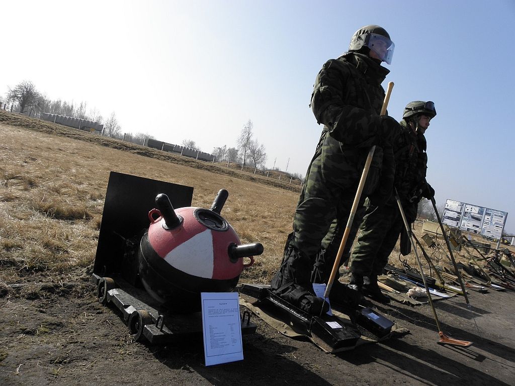 Rusové zbavují Čečensko min