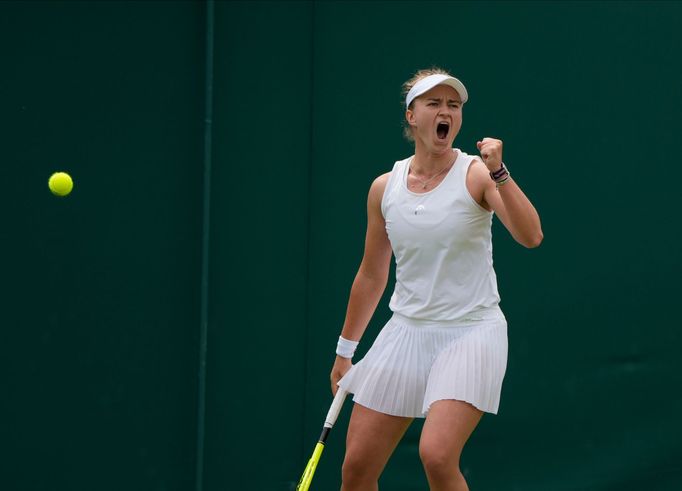 Barbora Krejčíková na Wimbledonu 2021.