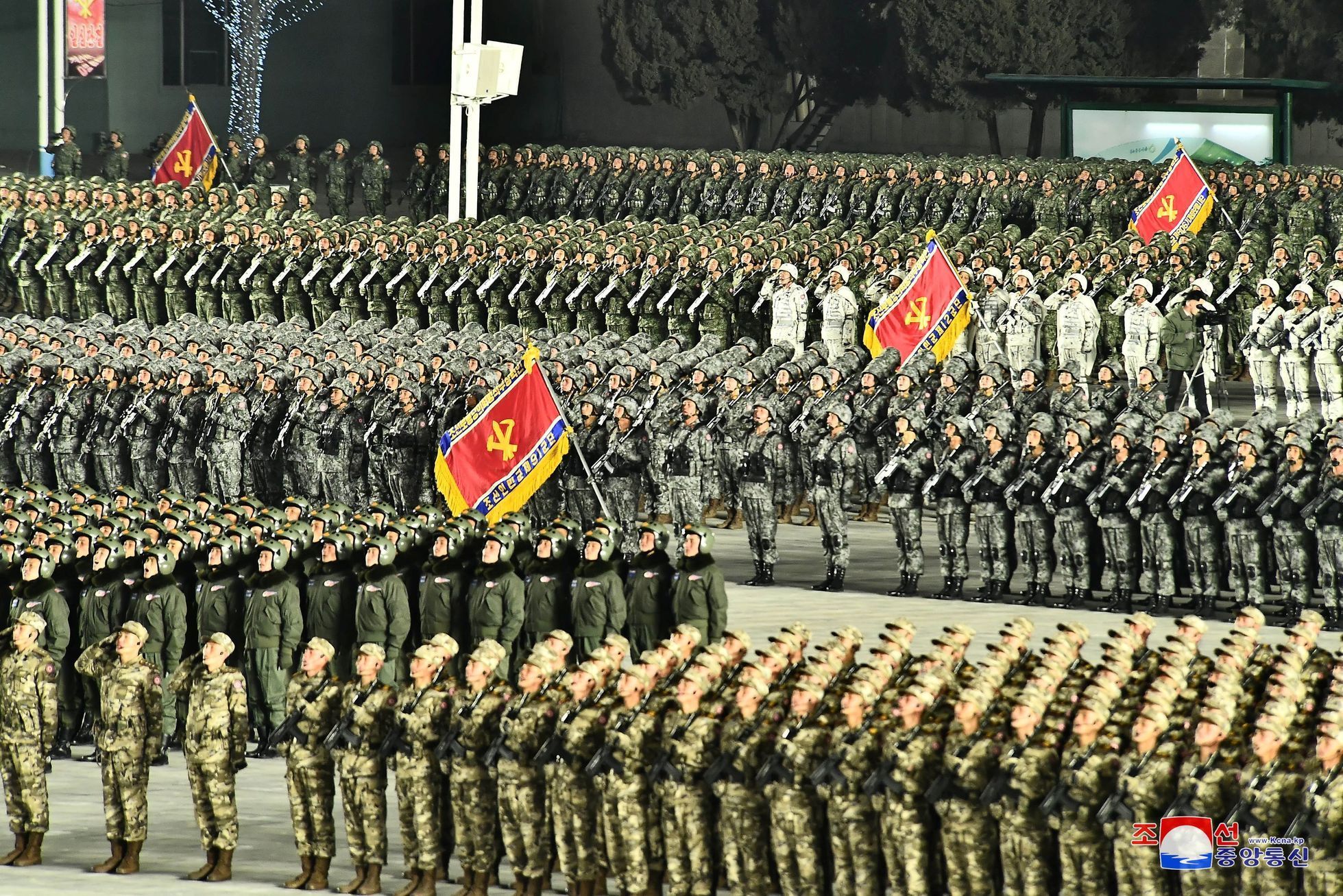 kldr severní korea vojenská přehlídka