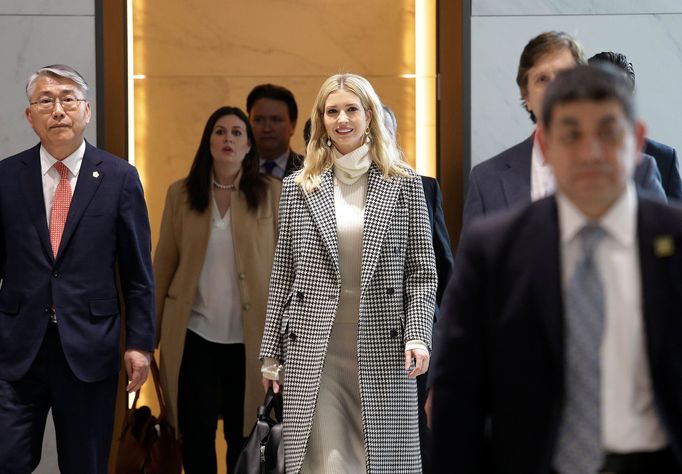 Ivanka Trumpová přistála na jihokorejském letišti Inčchon. Do Jižní Koreje se přijela podívat na zimní olympiádu.