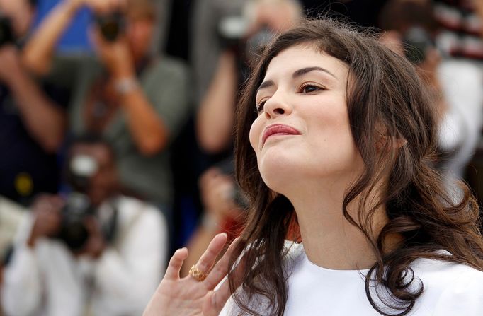 Audrey Tautou představila film Therese Desqueyroux, poslední film nedávno zesnulého režiséra Clauda Millera. K uctění památky výjimečného filmového tvůrce byl snímek uveden mimo soutěž.