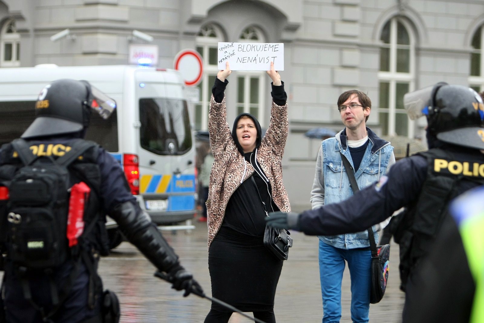 Brno blokovalo pochod neonacistů - finální foto