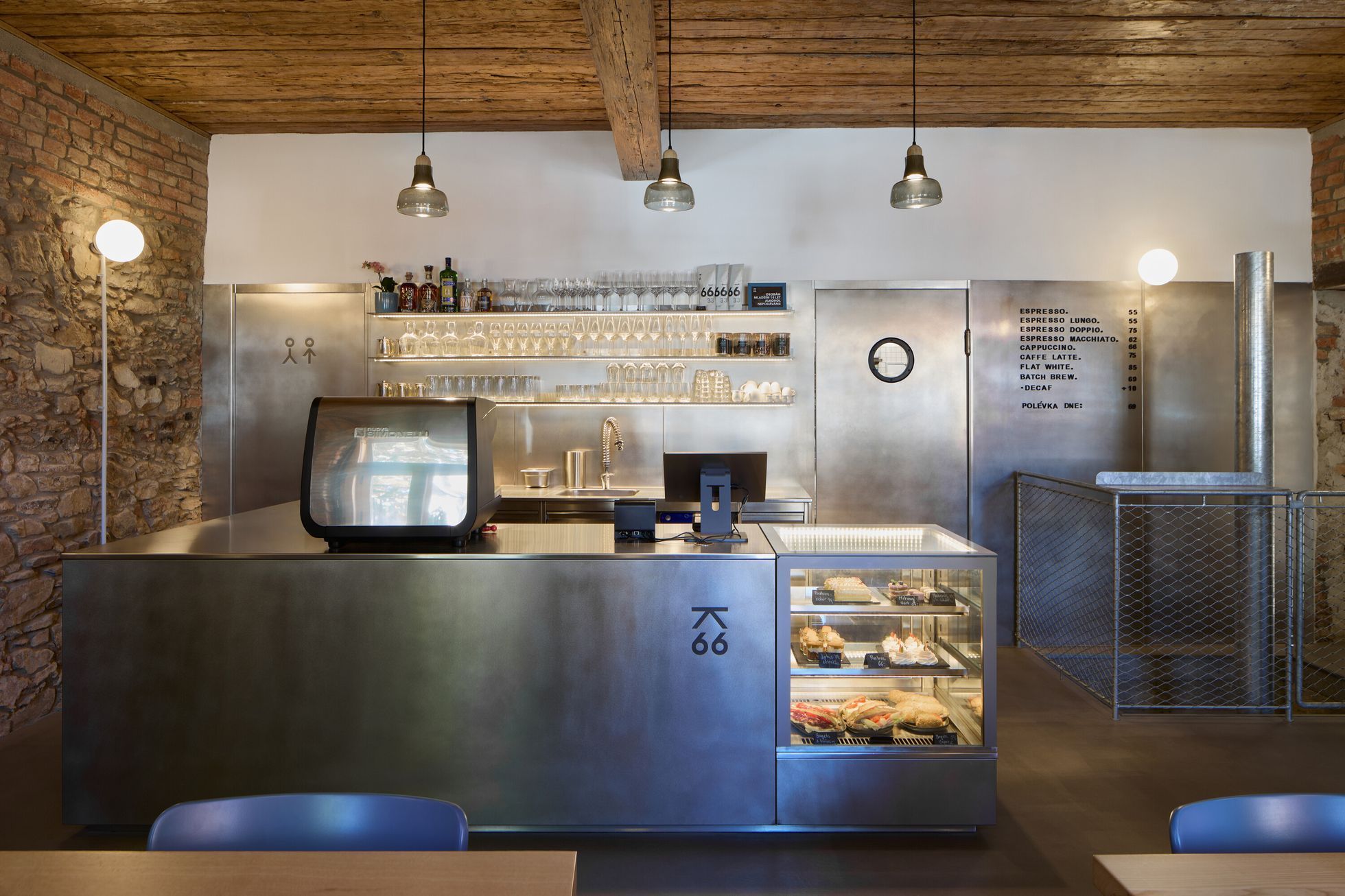 dům s kavárnou, domek, dům, kavárna, jóga, studio, přestavba, realizace, architektura