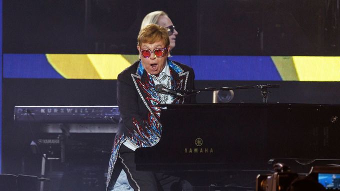 Nedělní koncert Eltona Johna přenášela platforma Disney+, kde lze nyní zhlédnout záznam. Foto: ČTK/AP