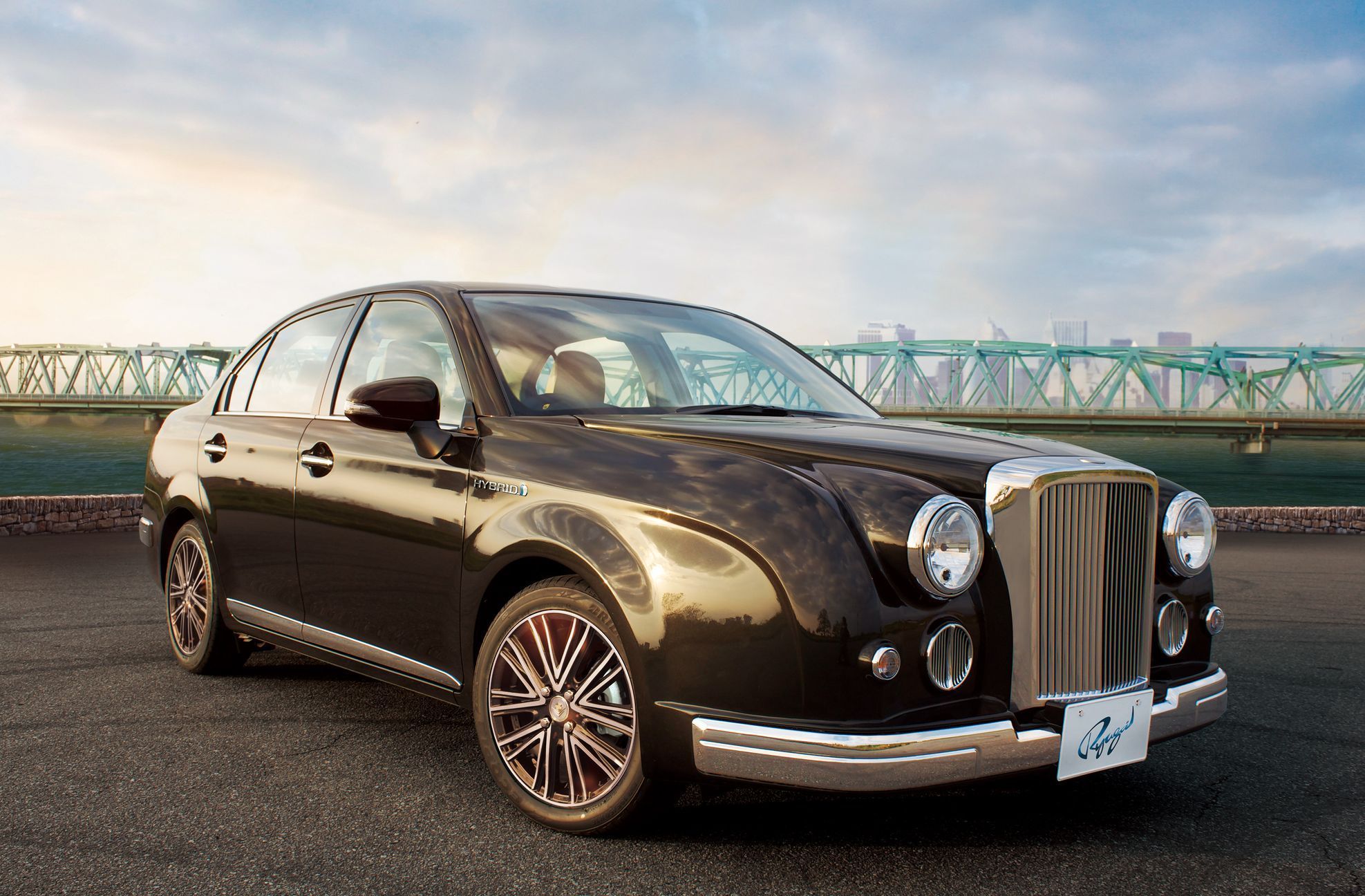 Mitsuoka