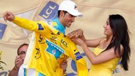 Alberto Contador svůj žlutý trikot drží nadále