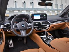 Prvotřídní zpracování i výtečná ergonomie, BMW řady pět nabízí nejpropracovanější interiér ve své třídě.
