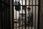 Foto: Dovolená v Thajsku za mřížemi. Hostel v Bangkoku nabízí ubytování jako ve vězení